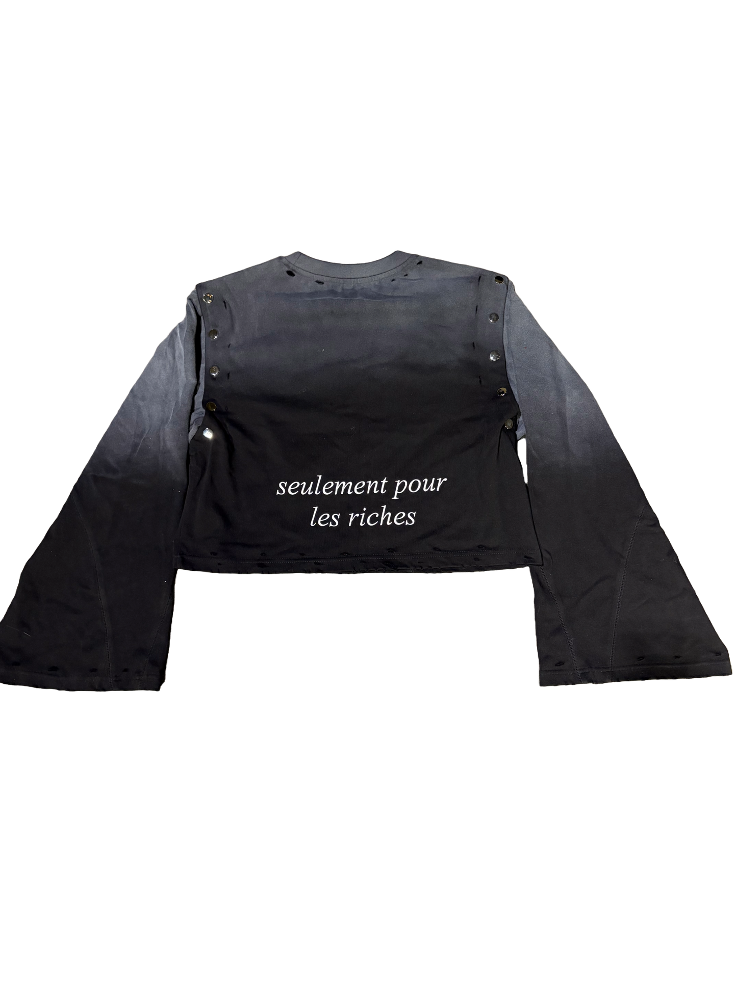 ÉVA Un vêtement court